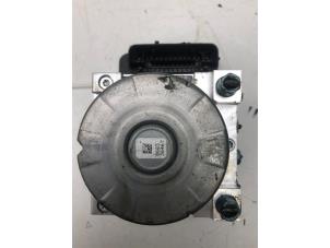 Gebruikte ABS Pomp Mini Mini (F55) 1.2 12V One Prijs € 199,00 Margeregeling aangeboden door Wessel Parts & Service B.V.