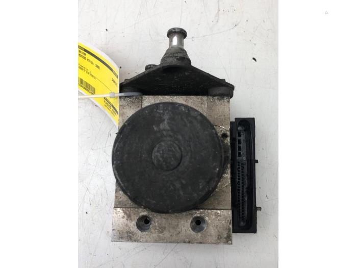 Gebruikte ABS Pomp Mercedes Vito (639.6) 2.2 109 CDI 16V Prijs € 131,25 Margeregeling aangeboden door Wessel Parts & Service B.V.