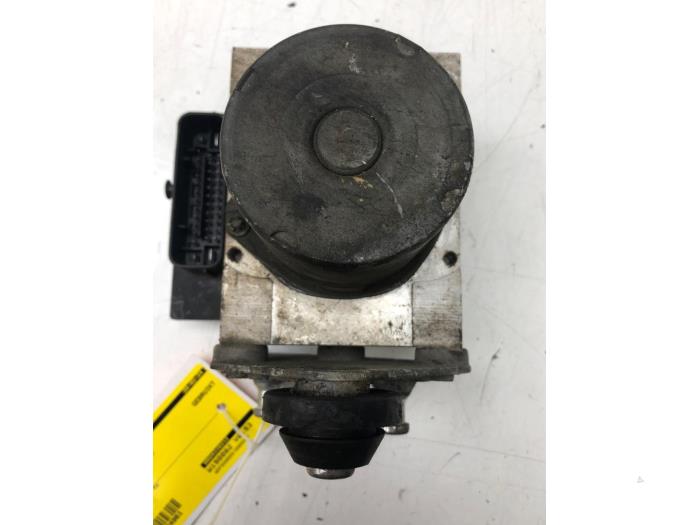 Gebruikte ABS Pomp Mercedes Vito (639.6) 2.2 110 CDI 16V Euro 5 Prijs € 156,45 Margeregeling aangeboden door Wessel Parts & Service B.V.