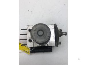 Gebruikte ABS Pomp Mercedes Sprinter 3t (906.61) 209 CDI 16V Prijs € 99,00 Margeregeling aangeboden door Wessel Parts & Service B.V.