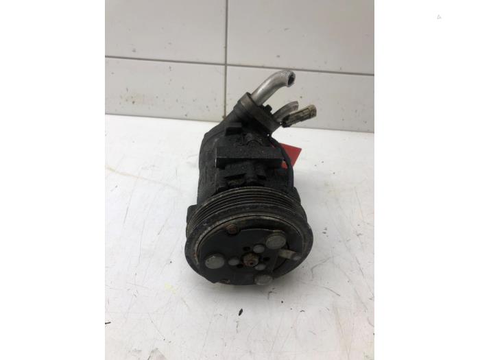 OPEL Corsa C (2000-2006) Air Condition Pump 24461719 23965325