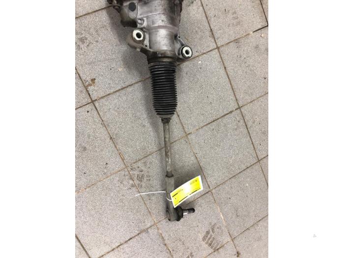 IVECO Daily 6 generation (2014-2019) Power Steering Pump 5802352637 24825117