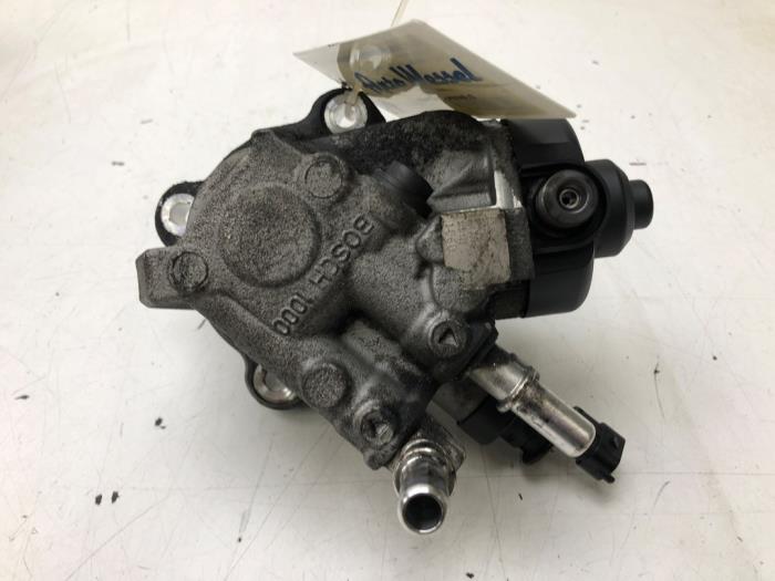Gebruikte Dieselpomp Kia Carens IV (RP) 1.7 CRDi 16V Prijs € 183,75 Margeregeling aangeboden door Wessel Parts & Service B.V.