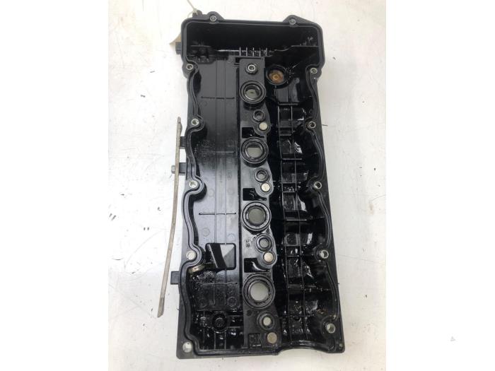 Gebruikte Kleppendeksel Kia Carens IV (RP) 1.7 CRDi 16V Prijs € 156,45 Margeregeling aangeboden door Wessel Parts & Service B.V.
