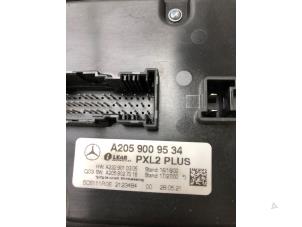 Gebruikte Module Verlichting Mercedes GLC (X253) 2.9 400 d 24V Prijs € 175,00 Margeregeling aangeboden door Autobedrijf G.H. Wessel B.V.