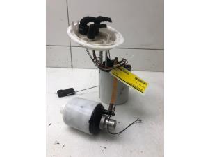 Gebruikte Tank element Pomp Audi A4 Avant (B8) 1.8 TFSI 16V Prijs € 149,00 Margeregeling aangeboden door Wessel Parts & Service B.V.