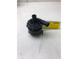 Gebruikte Waterpomp Cupra Leon (KLCB) 1.4 e-Hybrid 245, VZ 16V Prijs € 59,00 Margeregeling aangeboden door Wessel Parts & Service B.V.