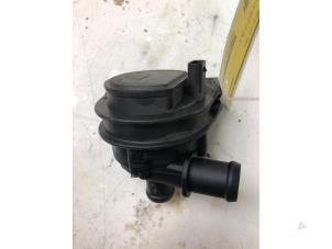 Gebruikte Waterpomp Volkswagen T-Cross 1.0 TSI 110 12V Prijs € 39,00 Margeregeling aangeboden door Wessel Parts & Service B.V.