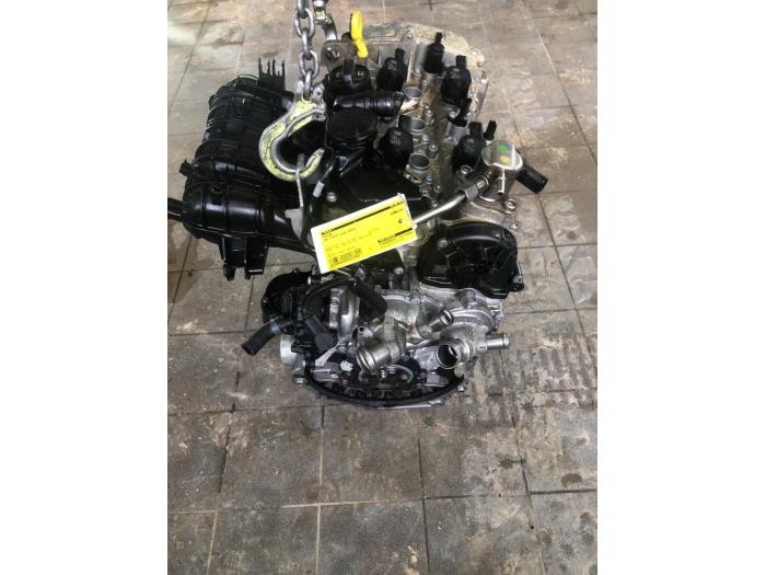 Motor van een Volkswagen T-Roc 1.5 TSI Evo BMT 16V 2022