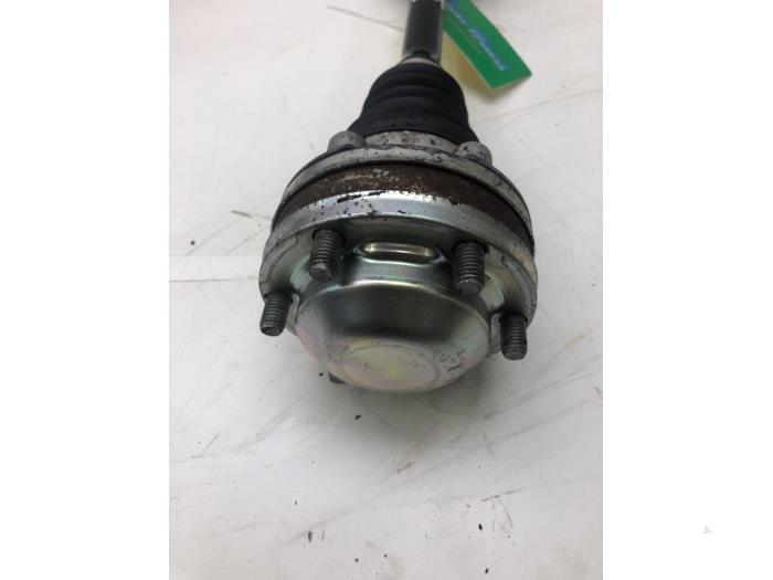 Gebruikte Steekas links-voor Volkswagen T-Roc I 1.5 TSI Evo BMT 16V Prijs € 183,75 Margeregeling aangeboden door Wessel Parts & Service B.V.