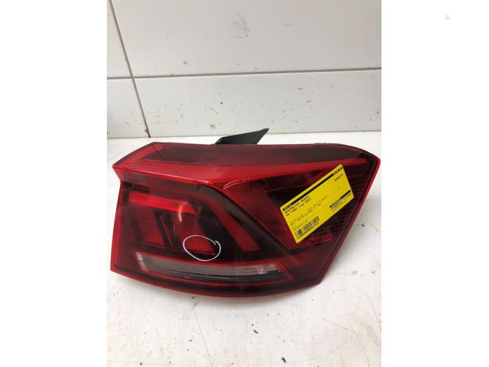 VOLKSWAGEN T-Roc 1 generation (2017-2024) Rear Right Taillight Lamp 2GA945096D 24222458