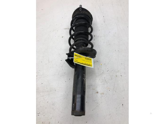 VOLKSWAGEN T-Roc 1 generation (2017-2024) Front Right Shock Absorber 5Q0413031HR 24307189