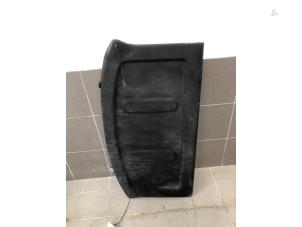 Gebruikte Hoedenplank Kia Ceed (CDB5/CDBB) 1.4i 16V Prijs € 175,00 Margeregeling aangeboden door Wessel Parts & Service B.V.