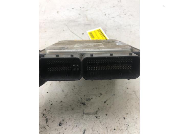 MERCEDES-BENZ C-Class W205/S205/C205 (2014-2023) Engine Control Unit ECU 6519000603 24415864