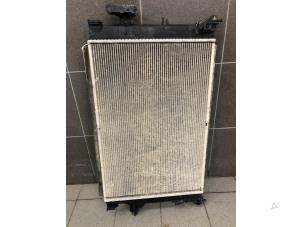 Gebruikte Radiateur Kia Ceed (CDB5/CDBB) 1.4i 16V Prijs € 99,00 Margeregeling aangeboden door Wessel Parts & Service B.V.