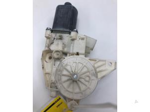 Gebruikte Motor portierruit Mercedes Vito (447.6) 2.0 114 CDI 16V Prijs € 29,00 Margeregeling aangeboden door Autobedrijf G.H. Wessel B.V.