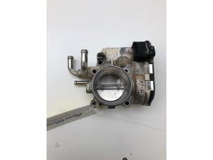 Gebruikte Gasklephuis Kia Ceed (CDB5/CDBB) 1.4i 16V Prijs € 99,00 Margeregeling aangeboden door Wessel Parts & Service B.V.