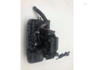 Gebruikte Inlaatspruitstuk Kia Ceed (CDB5/CDBB) 1.4 T-GDI 16V Prijs € 199,00 Margeregeling aangeboden door Wessel Parts & Service B.V.