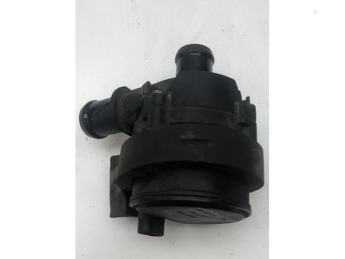 AUDI A3 8V (2012-2020) Vandens pompa 5C0965567 24602561