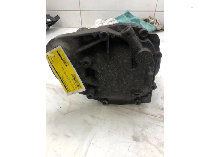 Gebruikte Differentieel achter BMW X3 (F25) xDrive20d 16V Prijs € 628,95 Margeregeling aangeboden door Wessel Parts & Service B.V.