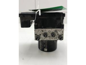 Gebruikte ABS Pomp Skoda Yeti (5LAC) 2.0 TDI 16V Prijs € 199,00 Margeregeling aangeboden door Wessel Parts & Service B.V.