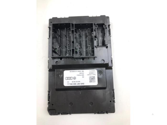 Gebruikte Bodycontrol Module Audi A5 Sportback (F5A/F5F) 2.0 35 TFSI Mild Hybrid 16V Prijs € 198,45 Margeregeling aangeboden door Wessel Parts & Service B.V.