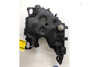 Gebruikte Additatief tank Opel Vivaro 2.0 CDTI 122 Prijs € 299,00 Margeregeling aangeboden door Wessel Parts & Service B.V.