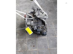 Gebruikte Automaatbak Volkswagen Touran (5T1) 1.4 TSI Prijs € 1.399,00 Margeregeling aangeboden door Wessel Parts & Service B.V.