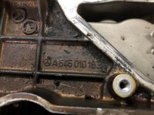 Gebruikte Cilinderkop Mercedes Viano (639) 2.0 CDI 16V Prijs € 499,00 Margeregeling aangeboden door Wessel Parts & Service B.V.