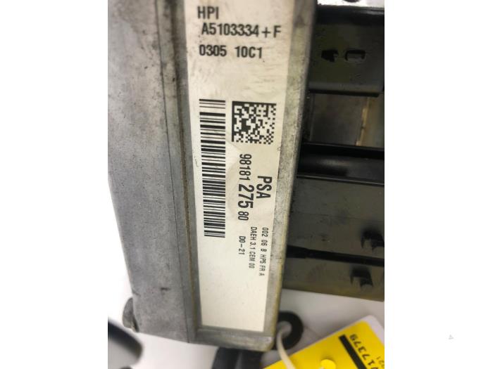 Stuurbekrachtiging Pomp van een Opel Vivaro 2.0 CDTI 122 2021