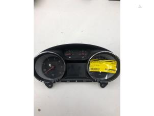 Gebruikte Kilometerteller KM Opel Astra K 1.6 CDTI 110 16V Prijs € 175,00 Margeregeling aangeboden door Wessel Parts & Service B.V.