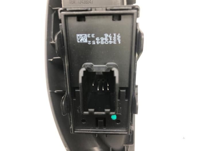 OPEL Astra K (2015-2021) Кнопка стеклоподъемника передней левой двери 13438547 25182233