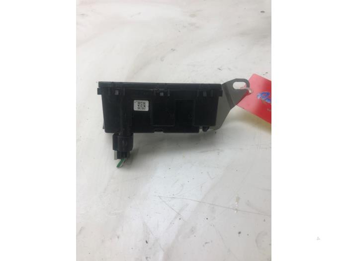 Gebruikte Esp computer Opel Grandland (X) 1.6 Turbo 16V Hybrid4 Prijs € 82,95 Margeregeling aangeboden door Wessel Parts & Service B.V.