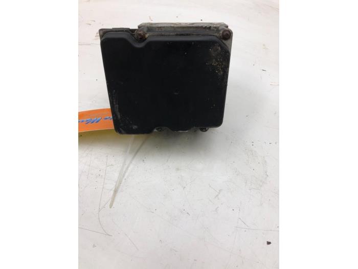 Gebruikte ABS Pomp Mercedes A (W169) 2.0 A-160 CDI 16V Prijs € 51,45 Margeregeling aangeboden door Wessel Parts & Service B.V.