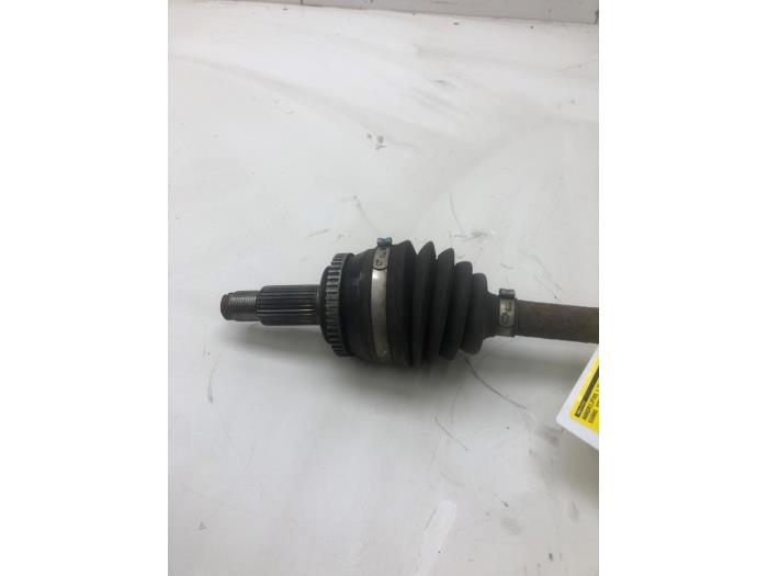 Gebruikte Aandrijfas links-achter Ssang Yong Korando 2.0 e-XDi 16V 4x4 Prijs € 103,95 Margeregeling aangeboden door Wessel Parts & Service B.V.