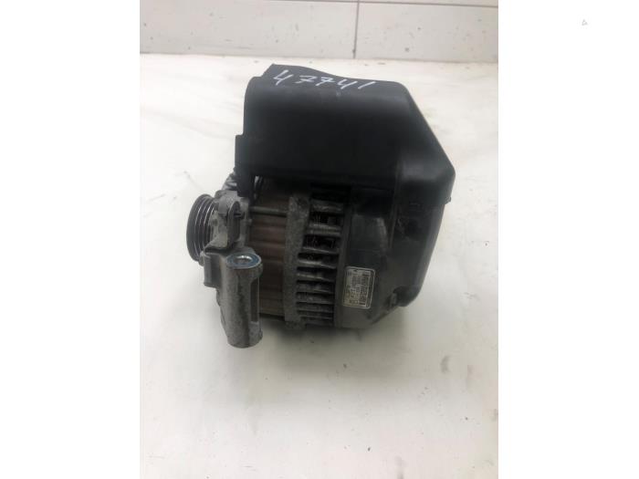Gebruikte Dynamo Mazda 6 Sportbreak (GY19/89) 1.8i 16V Prijs € 51,45 Margeregeling aangeboden door Wessel Parts & Service B.V.