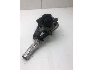 Gebruikte EGR koeler Renault Master III (FV) 2.3 Energy dCi 180 Twin Turbo 16V FWD Prijs € 125,00 Margeregeling aangeboden door Wessel Parts & Service B.V.