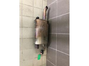 Gebruikte Uitlaat Einddemper Volkswagen Transporter T6 2.0 TDI Prijs € 225,00 Margeregeling aangeboden door Wessel Parts & Service B.V.