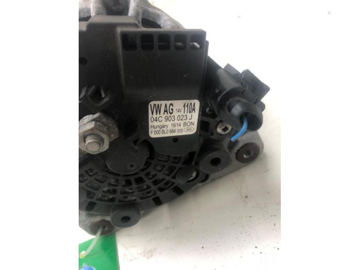 Gebruikte Alternator Volkswagen Up! (121) 1.0 12V EcoFuel Prijs € 61,95 Margeregeling aangeboden door Wessel Parts & Service B.V.