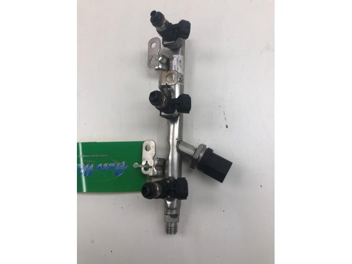 Gebruikte Injector brug Volkswagen Up! (121) 1.0 12V EcoFuel Prijs € 131,25 Margeregeling aangeboden door Wessel Parts & Service B.V.