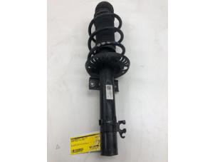 Gebruikte Voorpoot links Skoda Fabia III Combi (NJ5) 1.0 TSI 12V Prijs € 79,00 Margeregeling aangeboden door Wessel Parts & Service B.V.