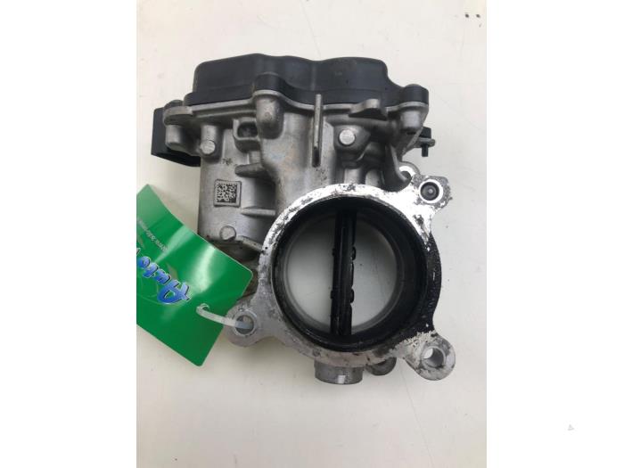 Gebruikte Gasklephuis Volkswagen Passat Variant (3G5) 2.0 TDI 16V 150 Prijs € 51,45 Margeregeling aangeboden door Wessel Parts & Service B.V.