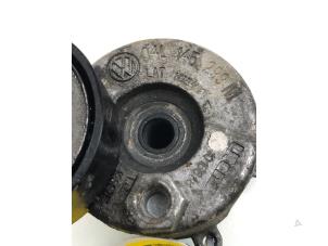 Gebruikte Spanner multiriem Volkswagen Transporter T6 2.0 TDI Prijs € 29,00 Margeregeling aangeboden door Wessel Parts & Service B.V.