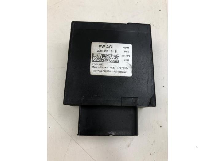 Gebruikte Brandstofpomp module Volkswagen Passat Variant (3G5) 2.0 TDI 16V 150 Prijs € 30,45 Margeregeling aangeboden door Wessel Parts & Service B.V.