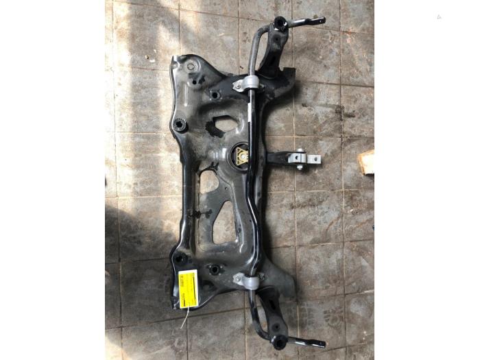 Gebruikte Subframe Skoda Octavia Combi (NXAC) 2.0 TDI GreenTec 16V Prijs € 208,95 Margeregeling aangeboden door Wessel Parts & Service B.V.