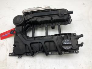 Gebruikte Kleppendeksel Opel Astra K Sports Tourer 1.2 Turbo 12V Prijs € 99,00 Margeregeling aangeboden door Wessel Parts & Service B.V.