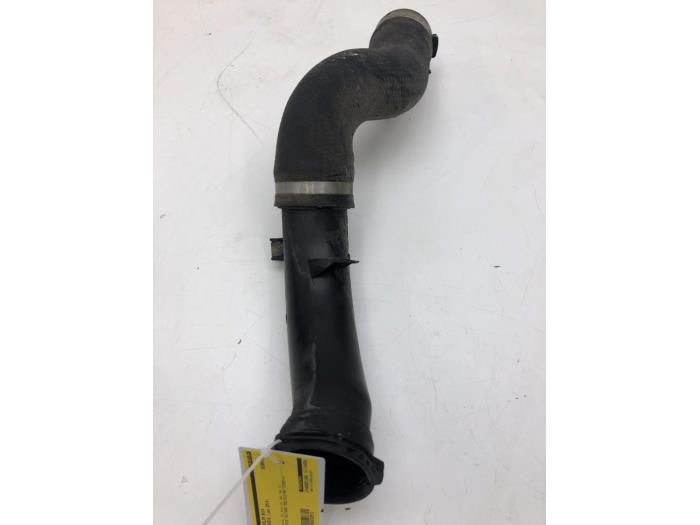 Gebruikte Intercooler Buis BMW 1 serie (F20) 116i 1.6 16V Prijs € 51,45 Margeregeling aangeboden door Wessel Parts & Service B.V.