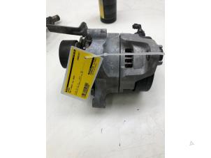 Gebruikte Dynamo BMW 1 serie (F40) 116d 1.5 12V TwinPower Prijs € 125,00 Margeregeling aangeboden door Wessel Parts & Service B.V.