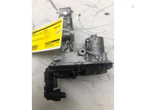 Gebruikte Gasklephuis BMW 1 serie (F40) 116d 1.5 12V TwinPower Prijs € 99,00 Margeregeling aangeboden door Wessel Parts & Service B.V.