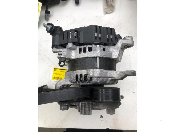 Gebruikte Dynamo Mazda CX-30 (DM) 2.0 e-SkyActiv-G 122 16V Prijs € 208,95 Margeregeling aangeboden door Wessel Parts & Service B.V.